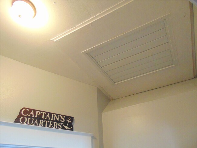 Building Photo - 3420 Avenue R