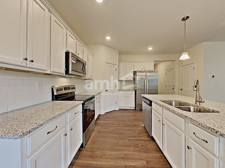 Building Photo - 1006 Merlot Ct