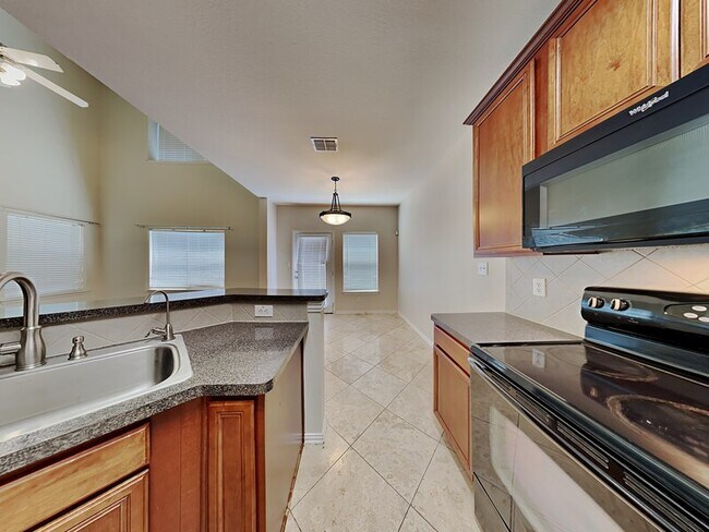 Building Photo - 3312 Belladonna Dr