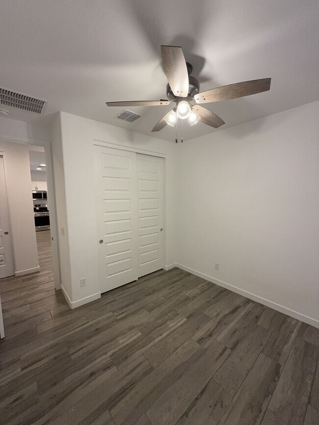 Building Photo - 24596 N 170th Dr