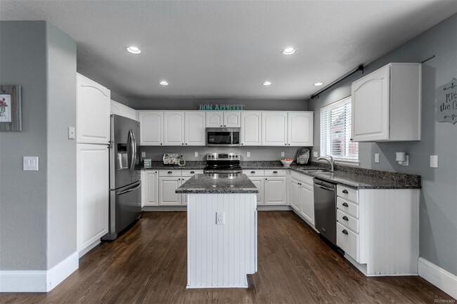Building Photo - 9971 Blackbird Cir