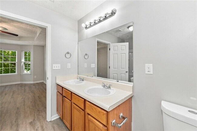 Building Photo - 1311 Birch Ct