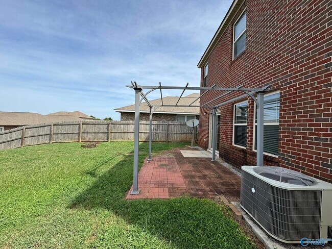 Building Photo - 114 Pitts Griffin Drive