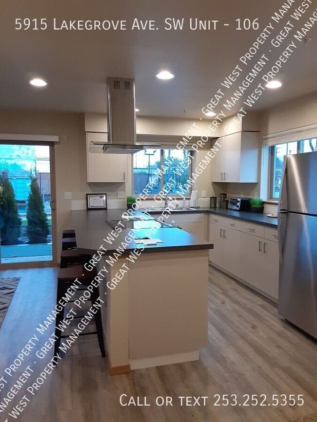 Building Photo - 5915 Lake Grove St SW