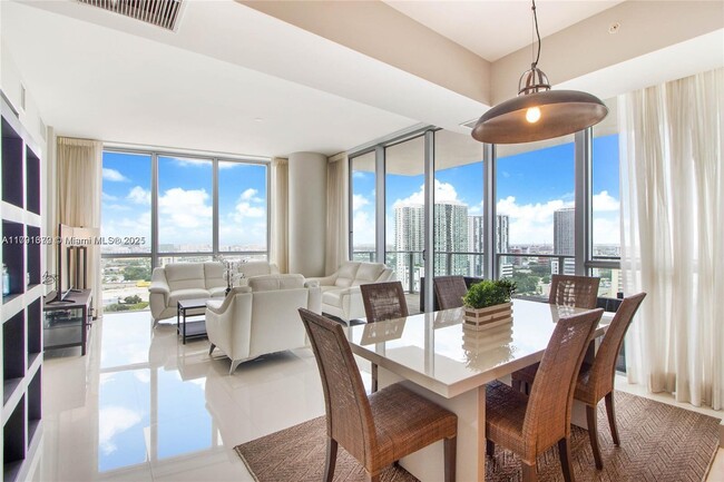 Building Photo - 1100 Biscayne Blvd