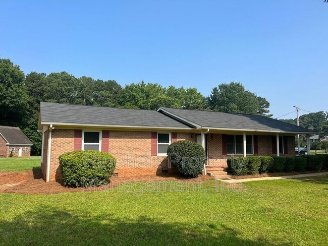 Building Photo - 760 Goudlock Rd