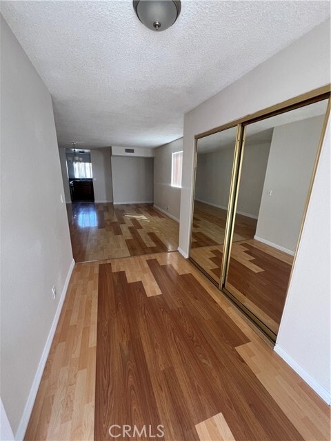 Building Photo - 822 E Lomita Ave