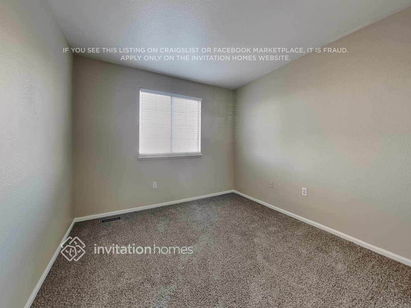 Building Photo - 4981 N Silverlace Dr