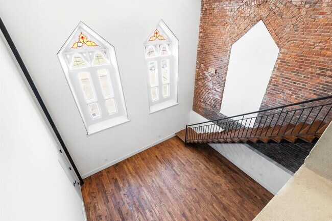 Building Photo - 380 Montgomery St