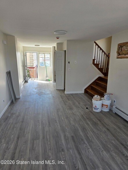 Building Photo - 1775 Richmond Ave