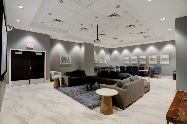 Building Photo - 5925 Almeda Rd