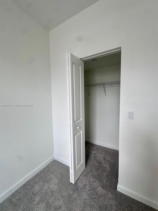 Building Photo - 35702 SW 178th Ct