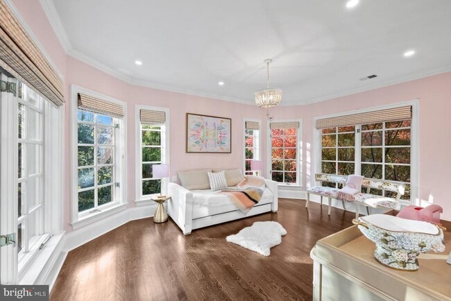 Building Photo - 8305 Fox Haven Dr