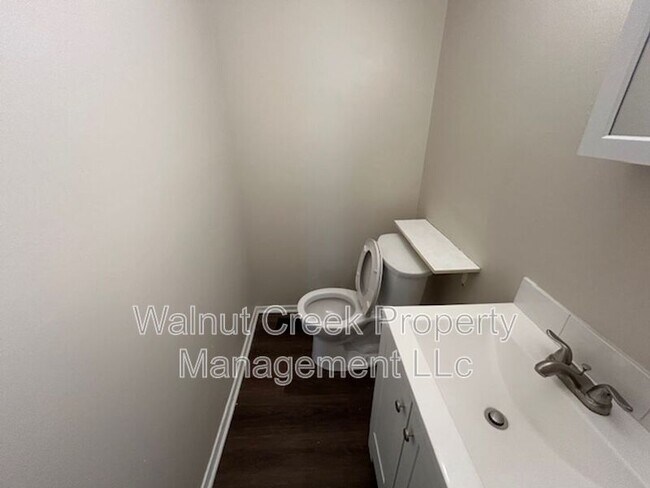 Building Photo - 5520 Beavercrest Dr