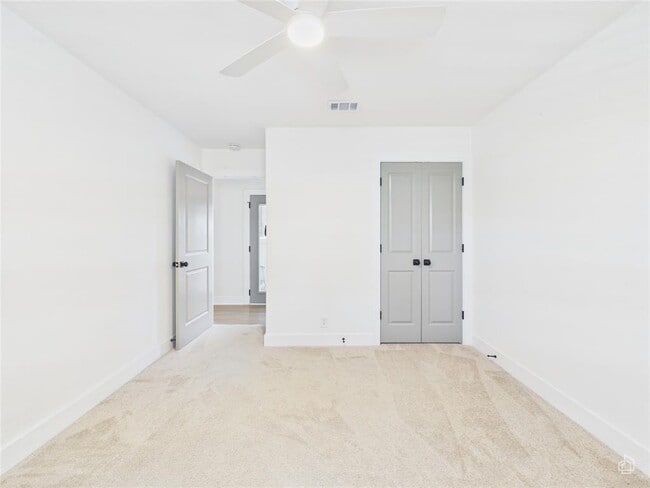 Building Photo - 9400 Longvale Dr