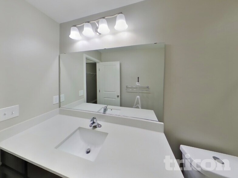 Building Photo - 18947 112th Ave Ct E