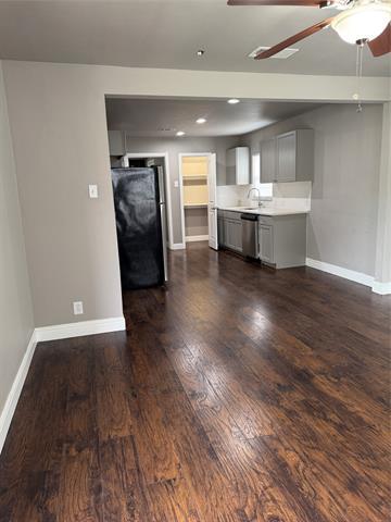 Building Photo - 2016 Deer Path Dr