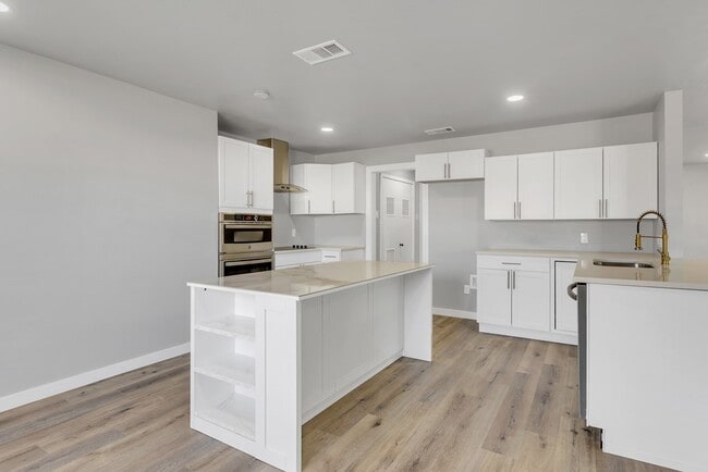 Building Photo - 1426 Cumberland Rd