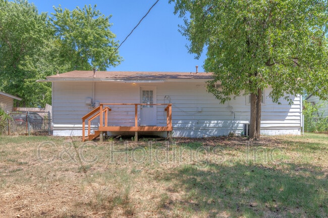 Building Photo - 204 S 197th E Ave