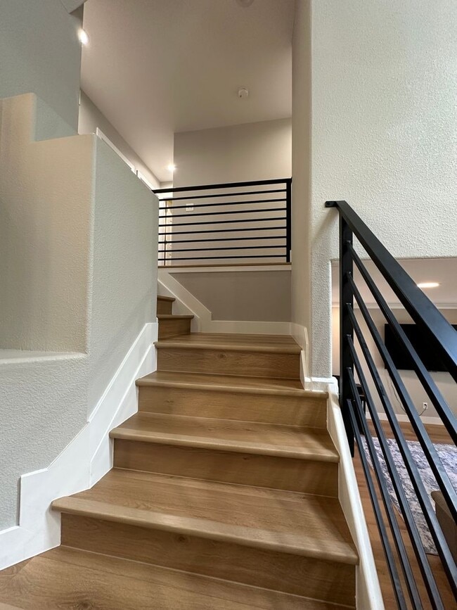 Building Photo - Stunning Home with Park-Like Setting in Superior - 4BD, 3.5BA