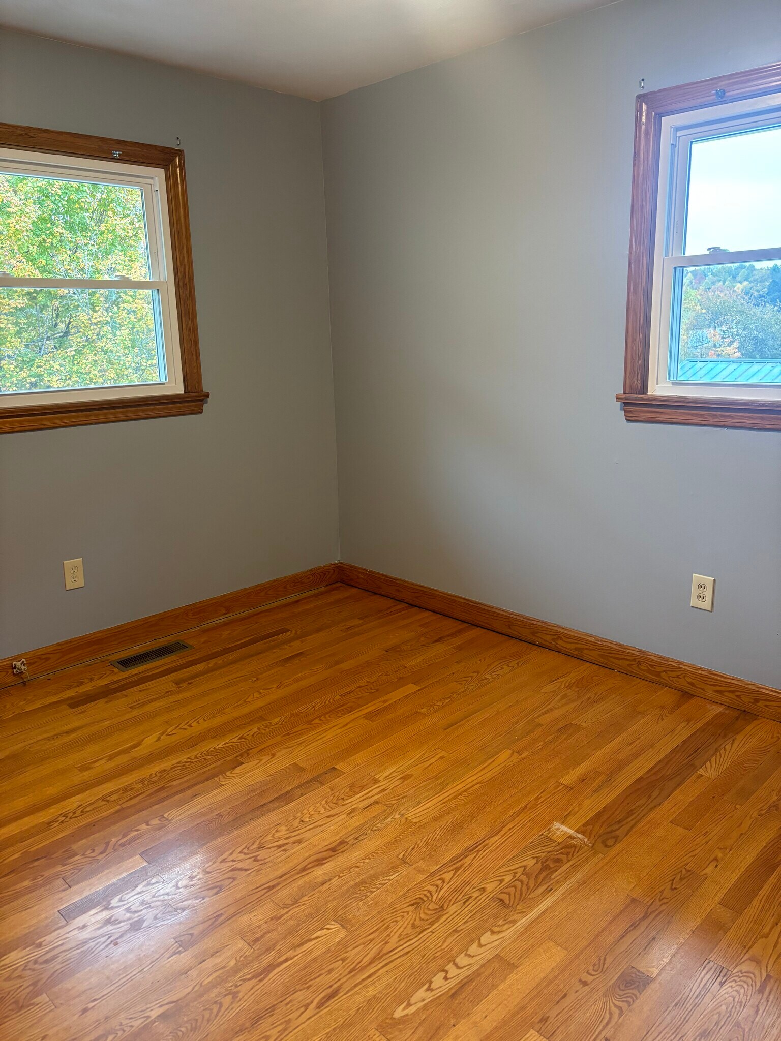 Building Photo - 208 Ricker Ave