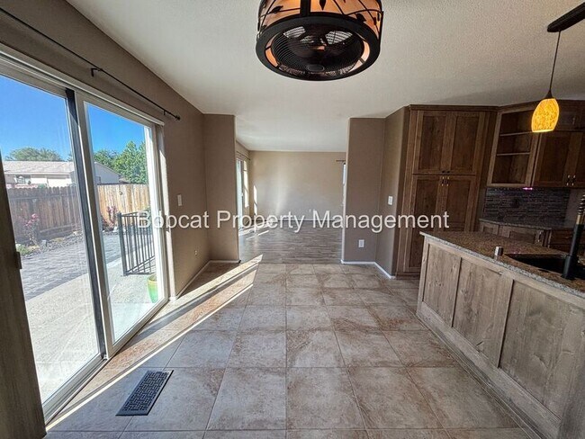 Building Photo - 3062 Doubletree Ln