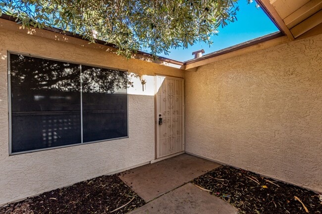 Building Photo - Location, Location, Location!