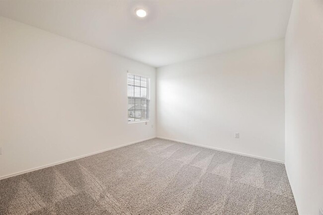 Building Photo - 10713 Steinbeck Dr