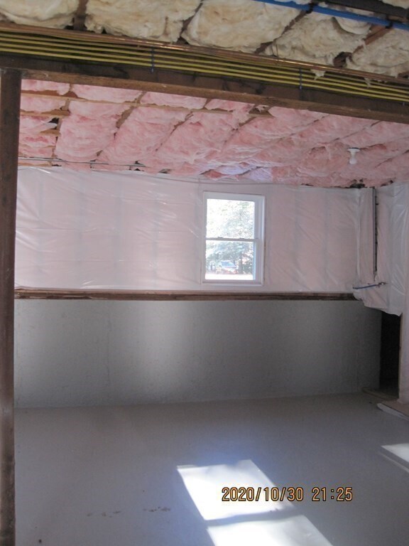 Building Photo - 9 Rickard St