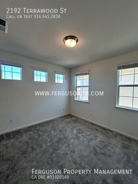 Building Photo - 2192 Terrawood St