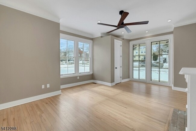 Building Photo - 49 Park Ave