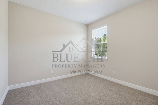 Building Photo - 1213 Pampus Dr