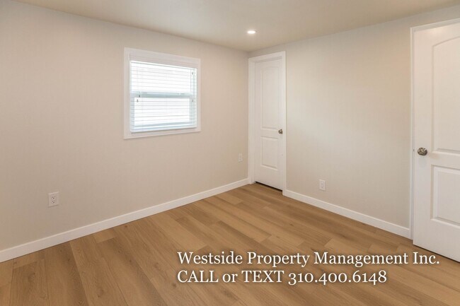 Building Photo - 316 Ximeno Ave