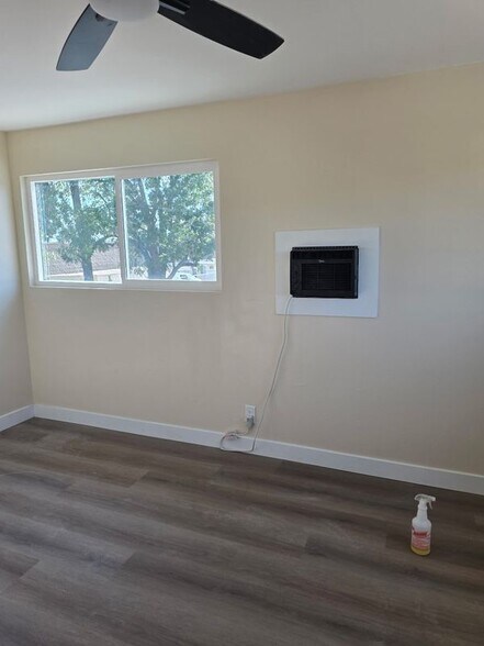 Building Photo - 4465 Bonnie Brae St