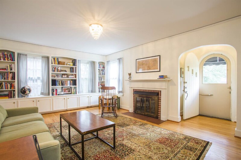 Building Photo - 920 Monmouth Ave