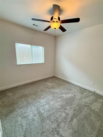 Building Photo - 204 Flower Ridge Dr