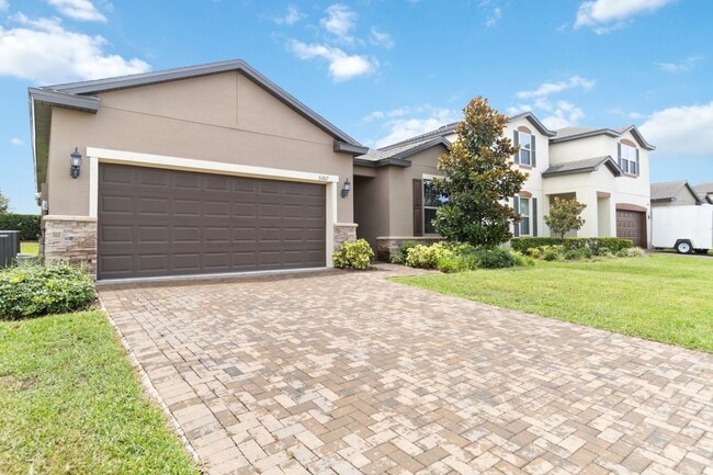 Building Photo - MOVE IN SPECIAL-Gorgeous Energy Efficient 4/2 Home in Gated Community Close to Lake Nona