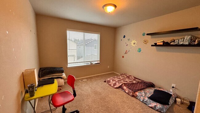Building Photo - Beautiful 5 Bedroom Home Ten Trails Black ...