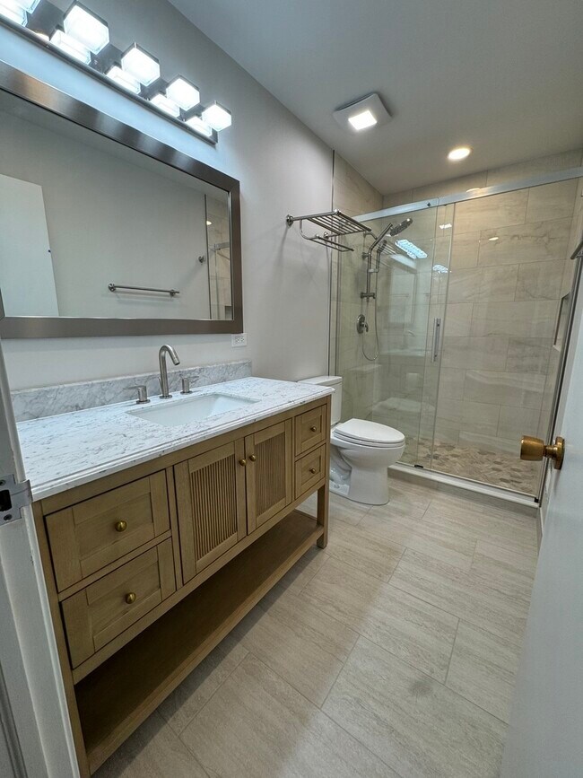 Building Photo - 1705 Central Ave