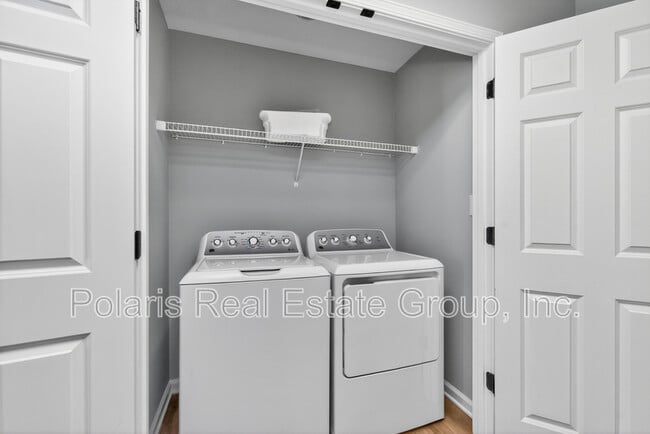 Building Photo - 4390 Douro Trl