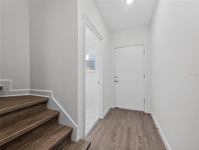 Building Photo - 612 Trikomo Dr