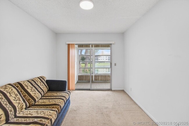 Building Photo - 360 Fanshaw I