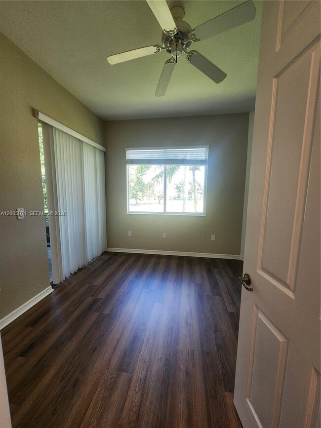Building Photo - 3600 Oaks Clubhouse Dr