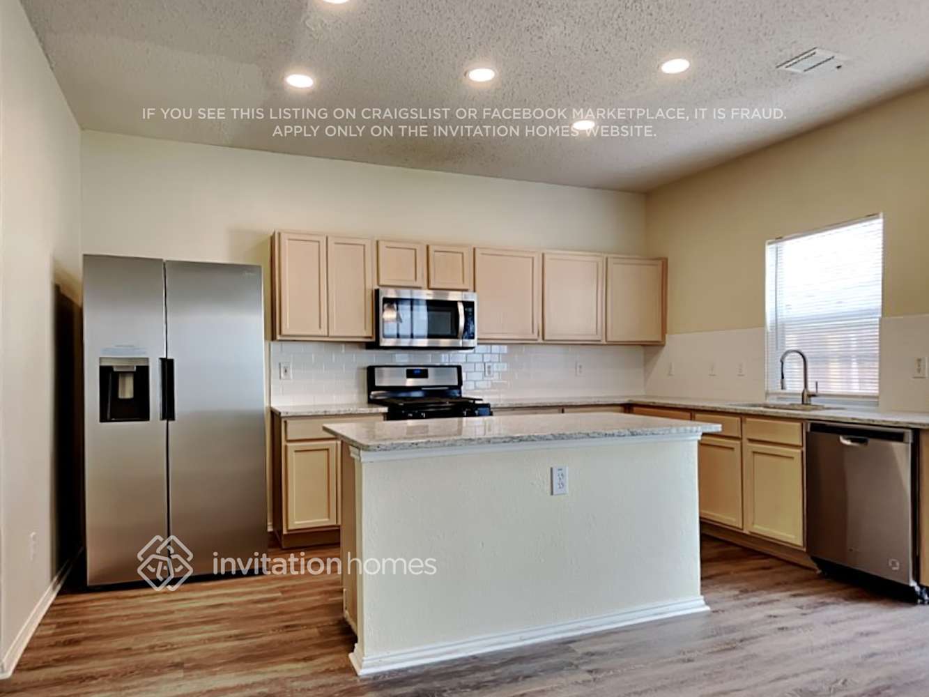 Building Photo - 4904 Palm Ridge Dr