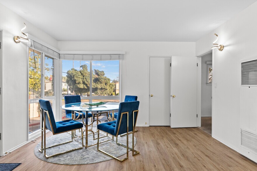 Building Photo - 2463 Federal Ave