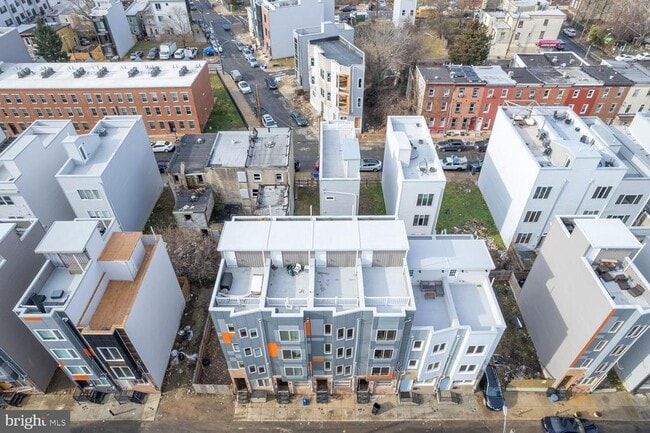 Building Photo - 1940 N Orianna St