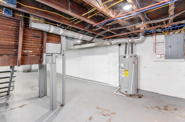 Building Photo - 289 Brehl Ave
