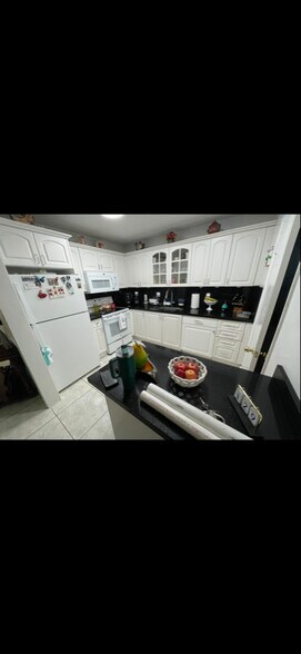 Building Photo - 12840 SW 43rd Dr