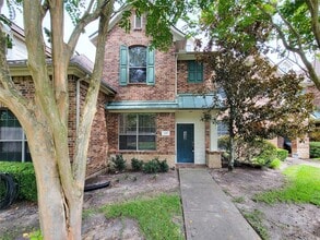 Building Photo - 206 Whispering Ridge Terrace