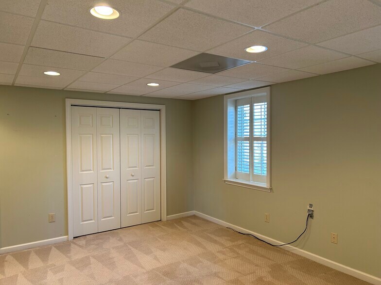 Bedroom - 68 Westwood Cir SW